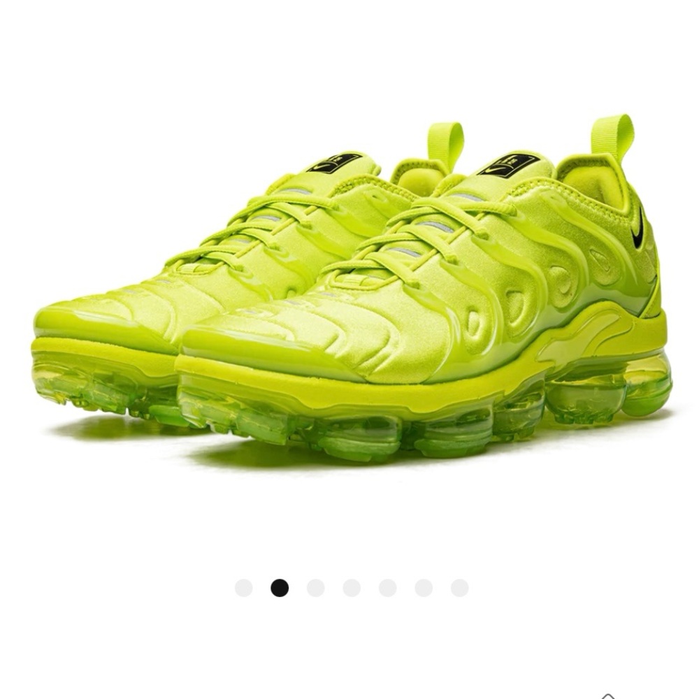 🆕 Nike AIR VAPORMAX PLUS